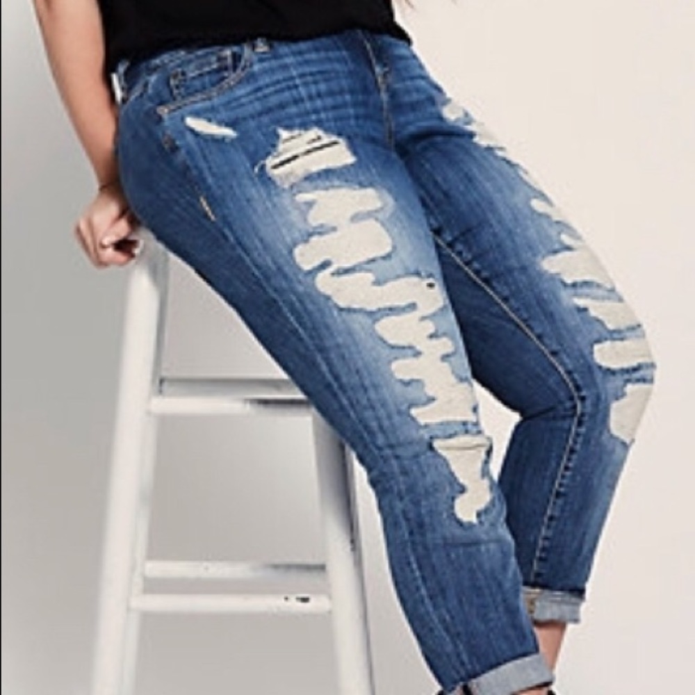 Distressed Boyfriend Jeans size 18